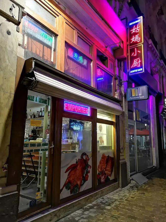 Plats de Auntie Cafe