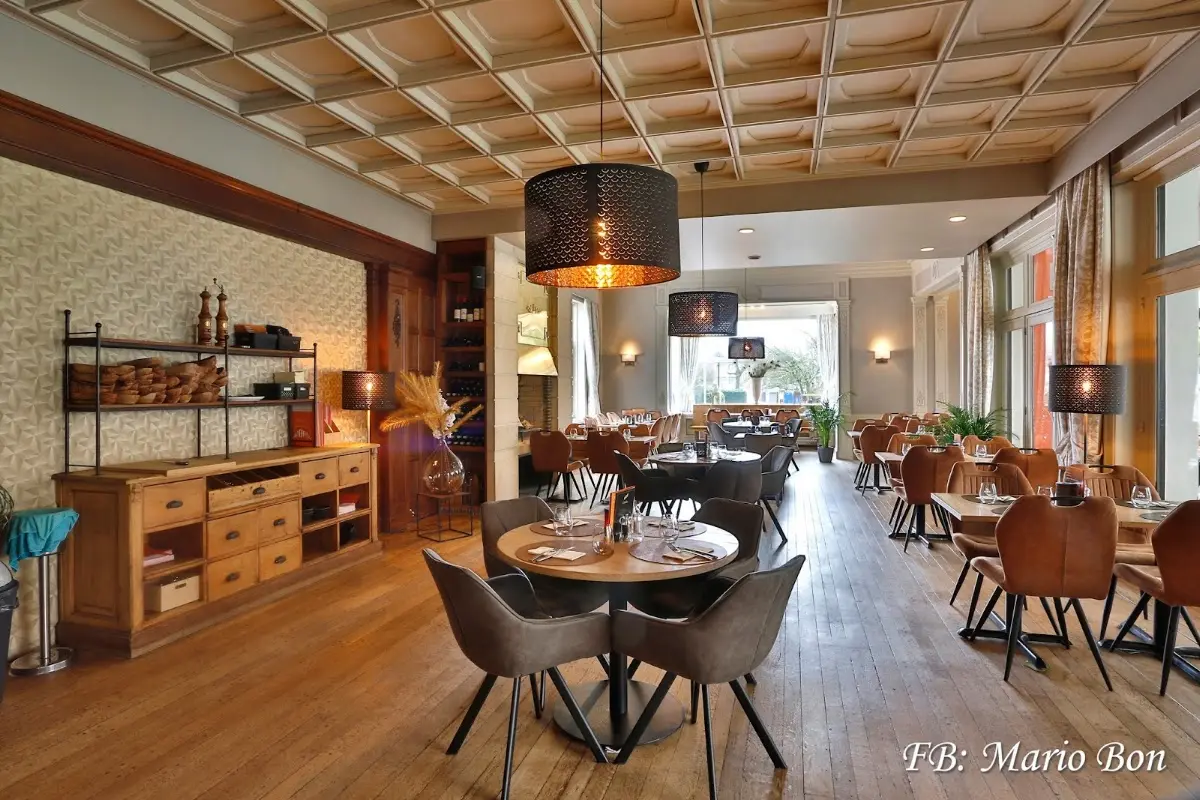 Plats de Brasserie Waalborre by De Metinas
